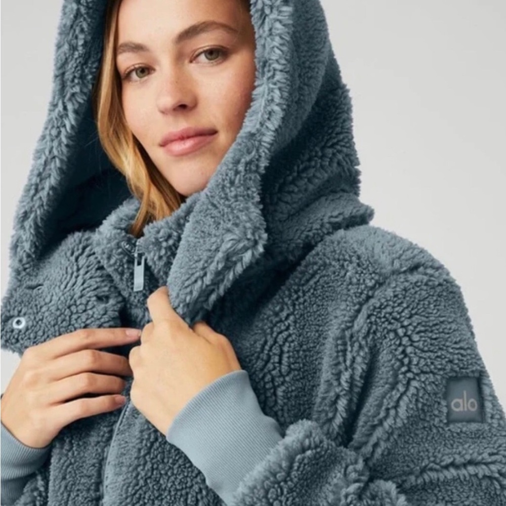 Alo Yoga Foxy Sherpa Jacket